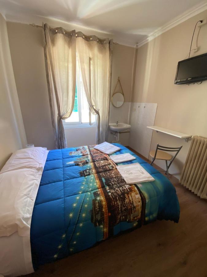 Hotel Primavera Sanremo Luaran gambar