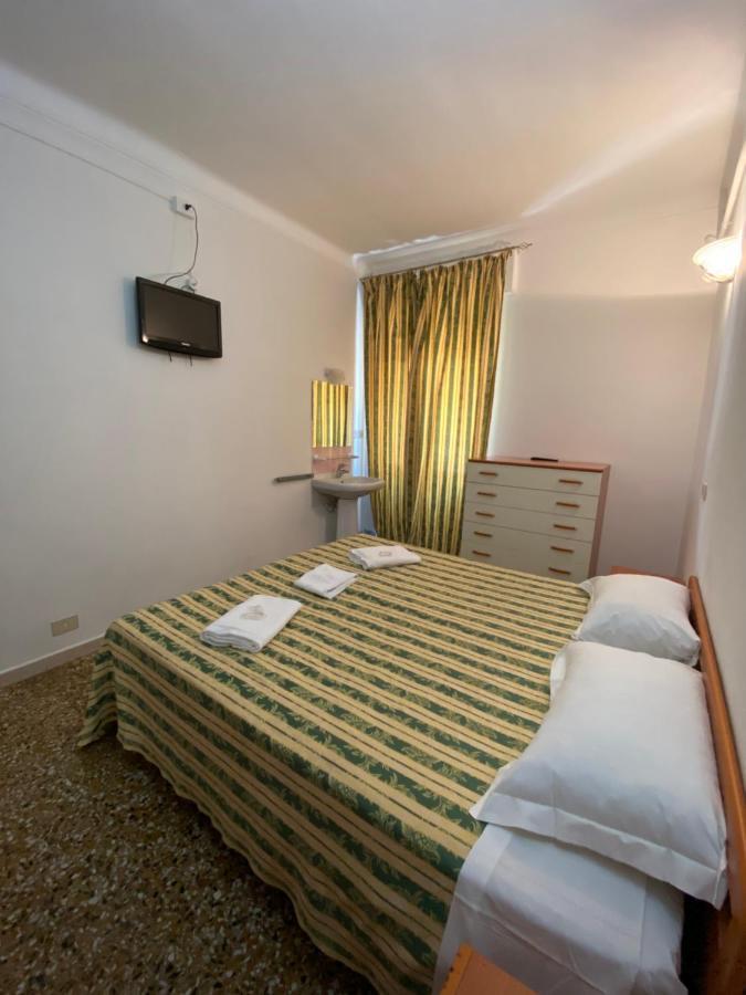 Hotel Primavera Sanremo Luaran gambar