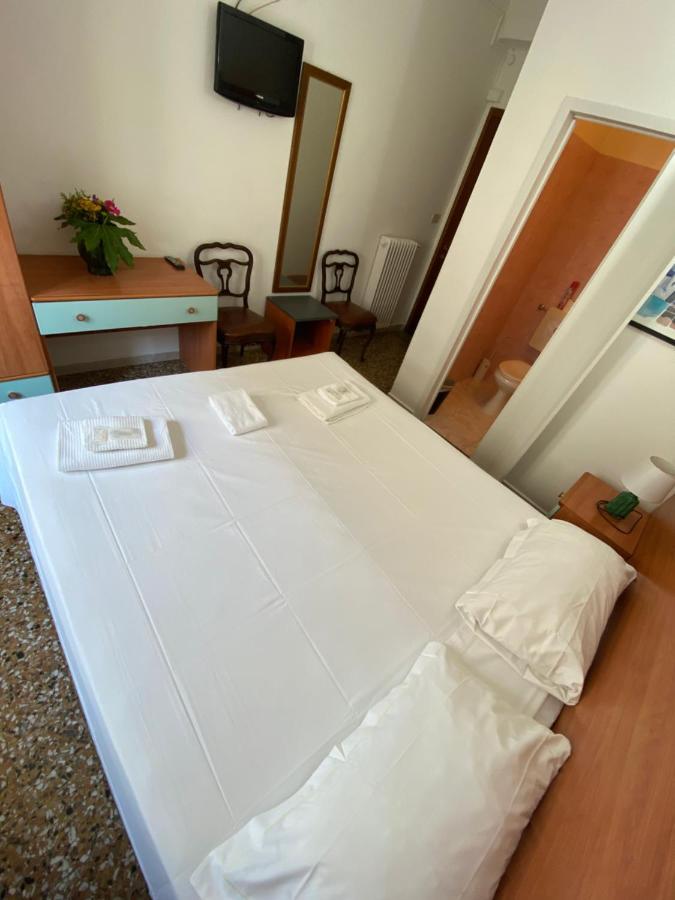 Hotel Primavera Sanremo Luaran gambar