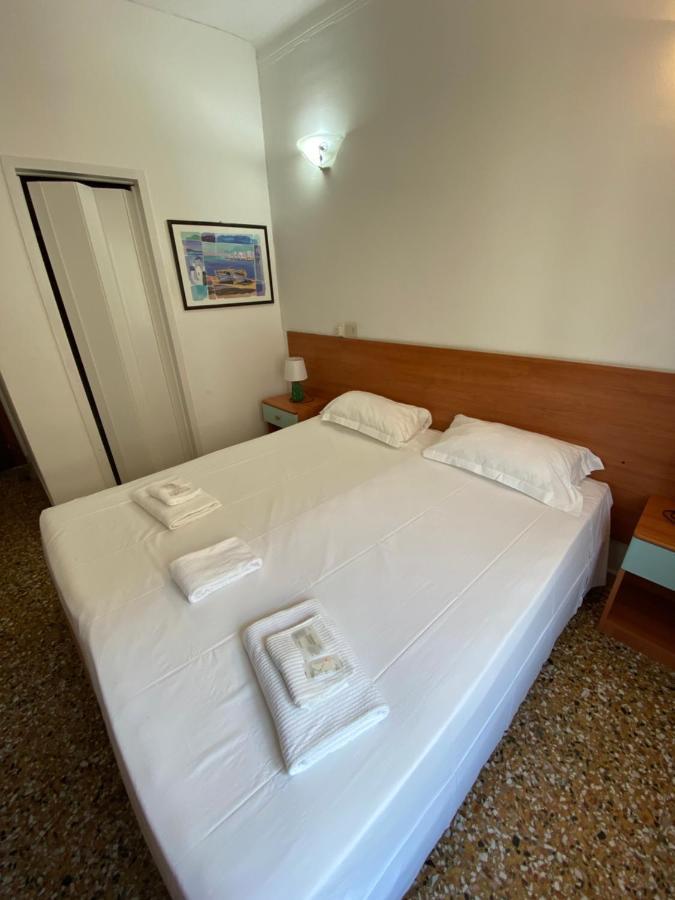 Hotel Primavera Sanremo Luaran gambar