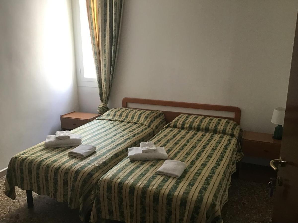 Hotel Primavera Sanremo Luaran gambar