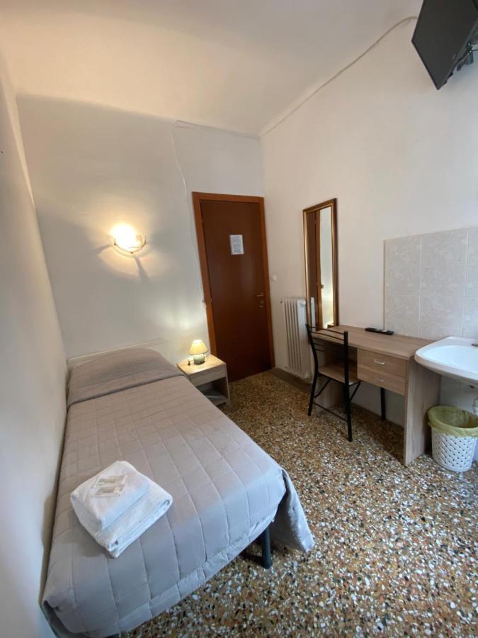 Hotel Primavera Sanremo Luaran gambar
