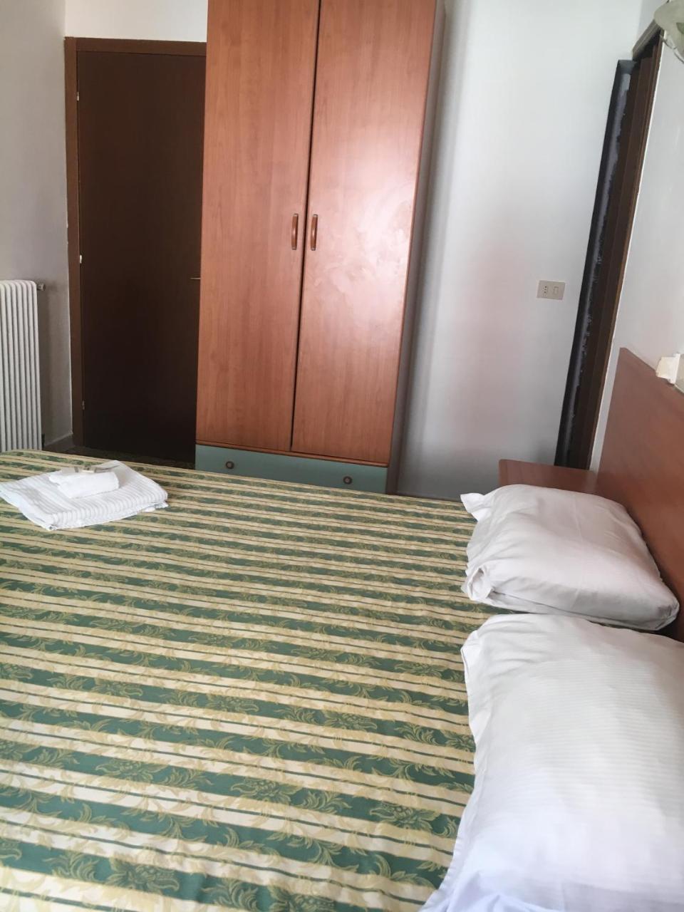 Hotel Primavera Sanremo Luaran gambar