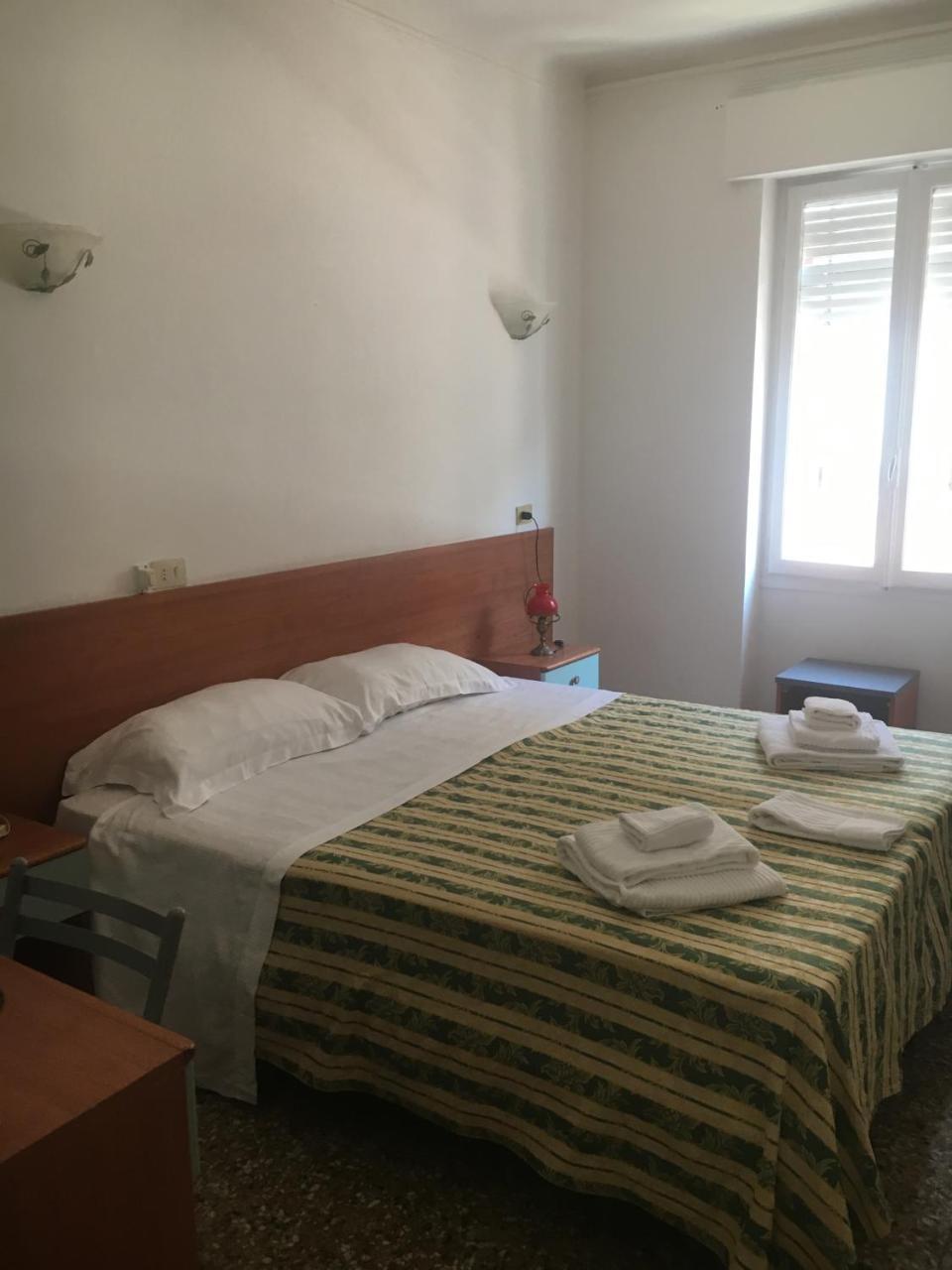 Hotel Primavera Sanremo Luaran gambar