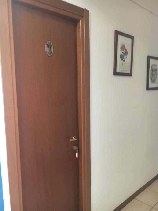Hotel Primavera Sanremo Luaran gambar